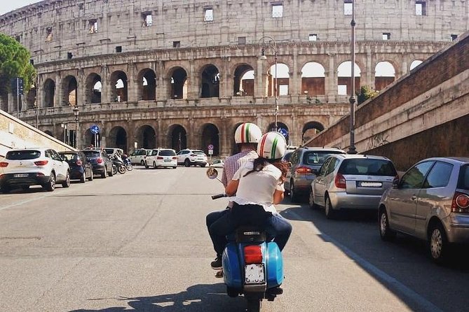 Tour di Roma in Vespa con fotografo professionista