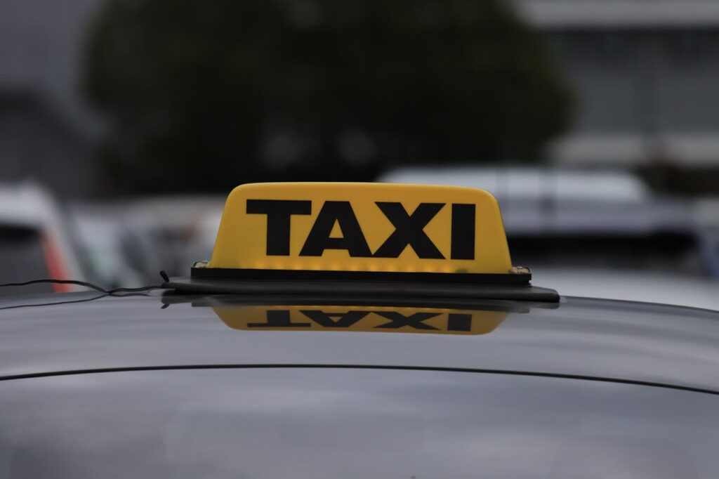 What official Rome taxis look like