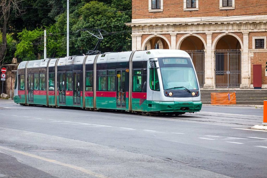 Tram-in-Rome